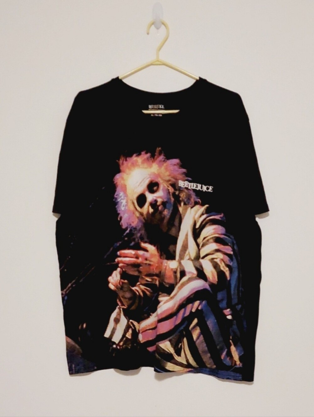 Beetlejuice Black Short Sleeved Graphic T-shirt EUC Size XL